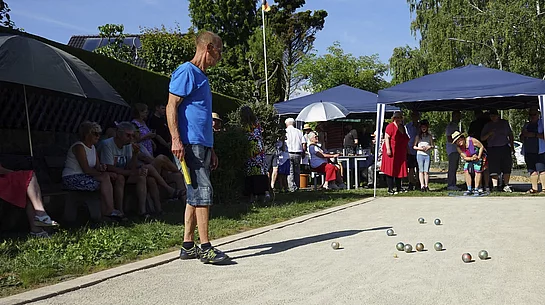 Boule Bahn Baunach: Ein neuer Treffpunkt mitten in der Stadt – gemeinsam von Ehrenamt und Zivilgesellschaft geschaffen.